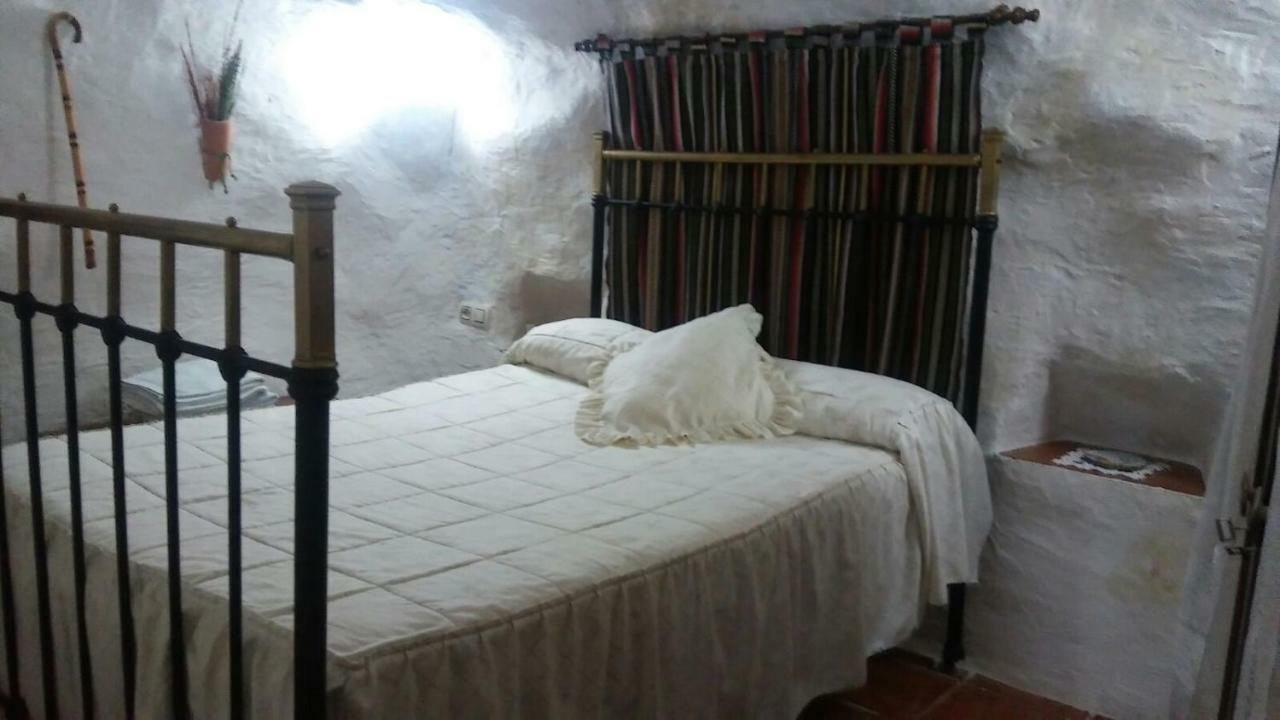 בית הארחה Pegalajar 	Cueva Rural La Noguera מראה חיצוני תמונה
