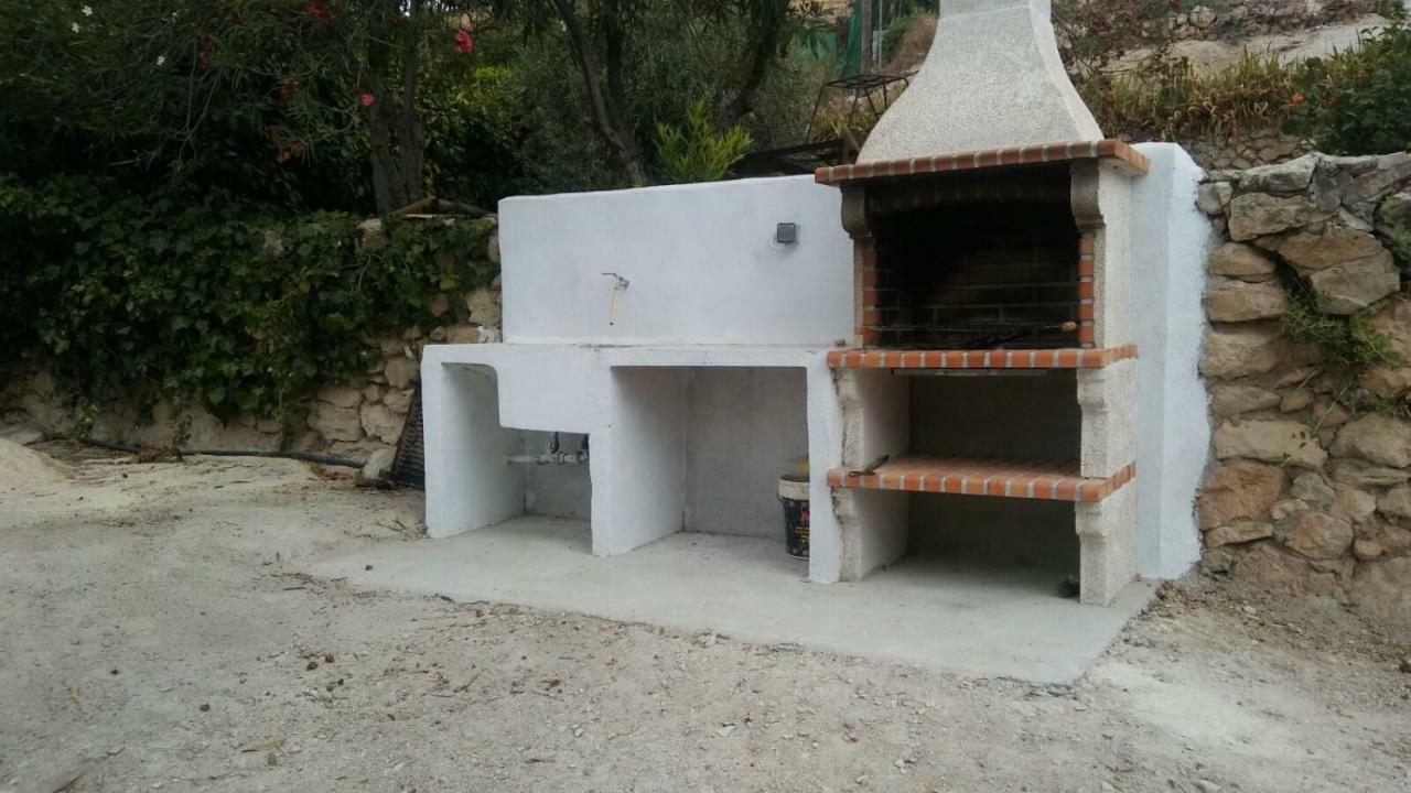 בית הארחה Pegalajar 	Cueva Rural La Noguera מראה חיצוני תמונה